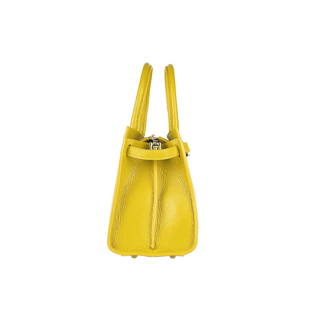 RB1016AR | Women's handbag in genuine leather Made in Italy with removable shoulder strap. Attachments with shiny gold metal snap hooks - Mustard color - Dimensions: 28 x 20 x 14 + 12.5 cm-4